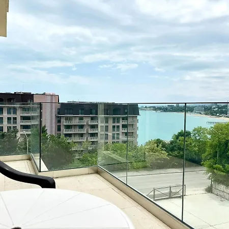 Art - Sea Horizon - Pool & Parking *